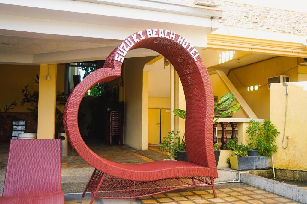 Suzuki Beach Hotel Olongapo Exterior foto
